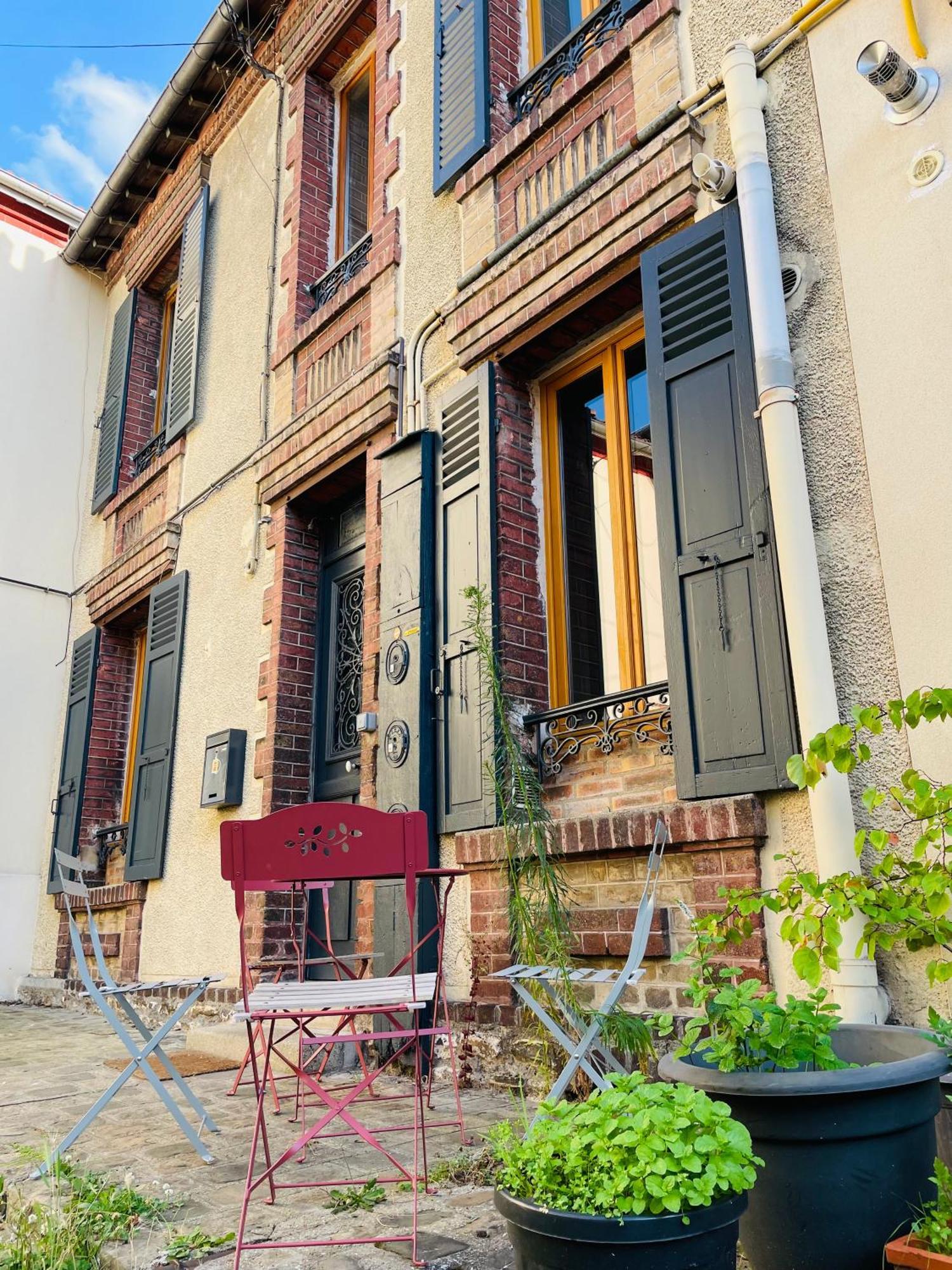 Maison De Ville - Paris En 15 Mn ! - 4 Pers- 1 Bebe - Vintage & Music ! Groslay Kültér fotó